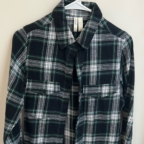 Flannels bundle!! - Picture 4 of 5
